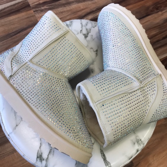 ‼️ Cream Diamond Iridescent Fur Flat Ankle Boots - Picture 7 of 8